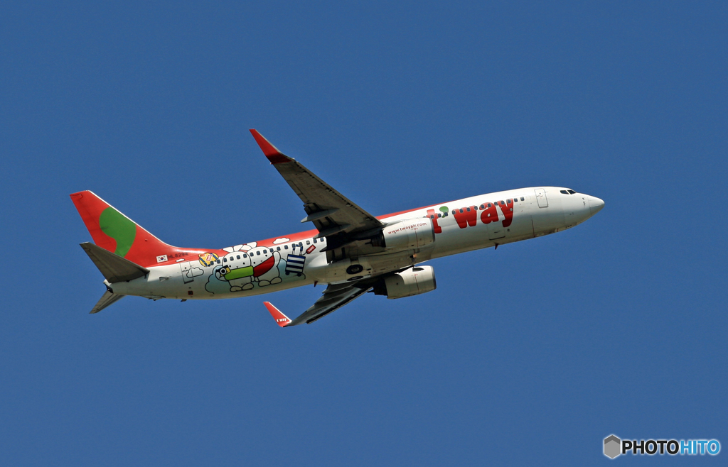 飛び立ち t'way 737-8Q8 HL8294