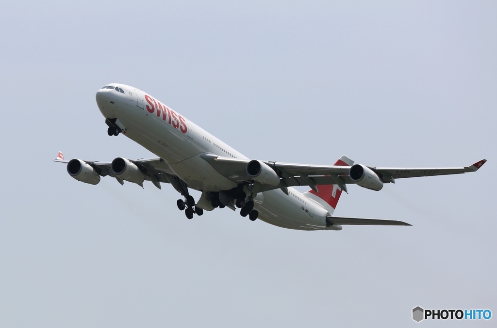 SWISS A340-313 離陸