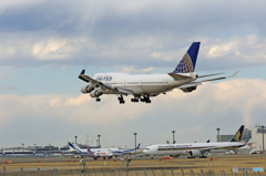 到着UNITED 747-400 N181UAジャンボ保存委員会