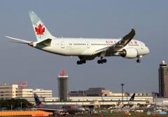 AIR CANADA 787-8 C-GHPU　着地前