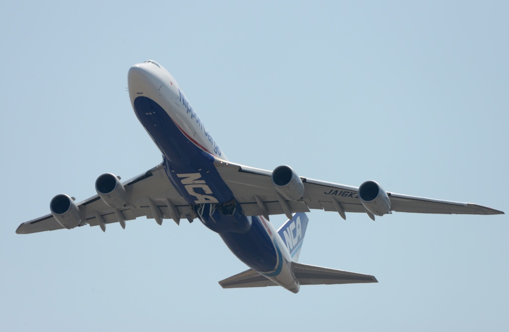 NCA 747-8F 離陸