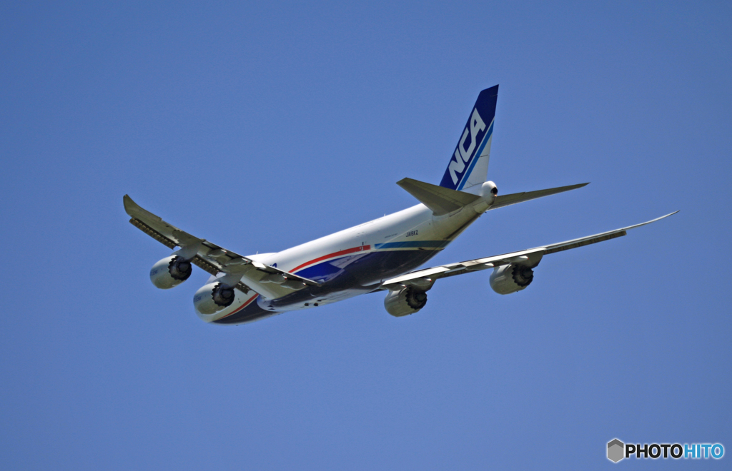 離陸 NCA 747-8KZF JA18KZ