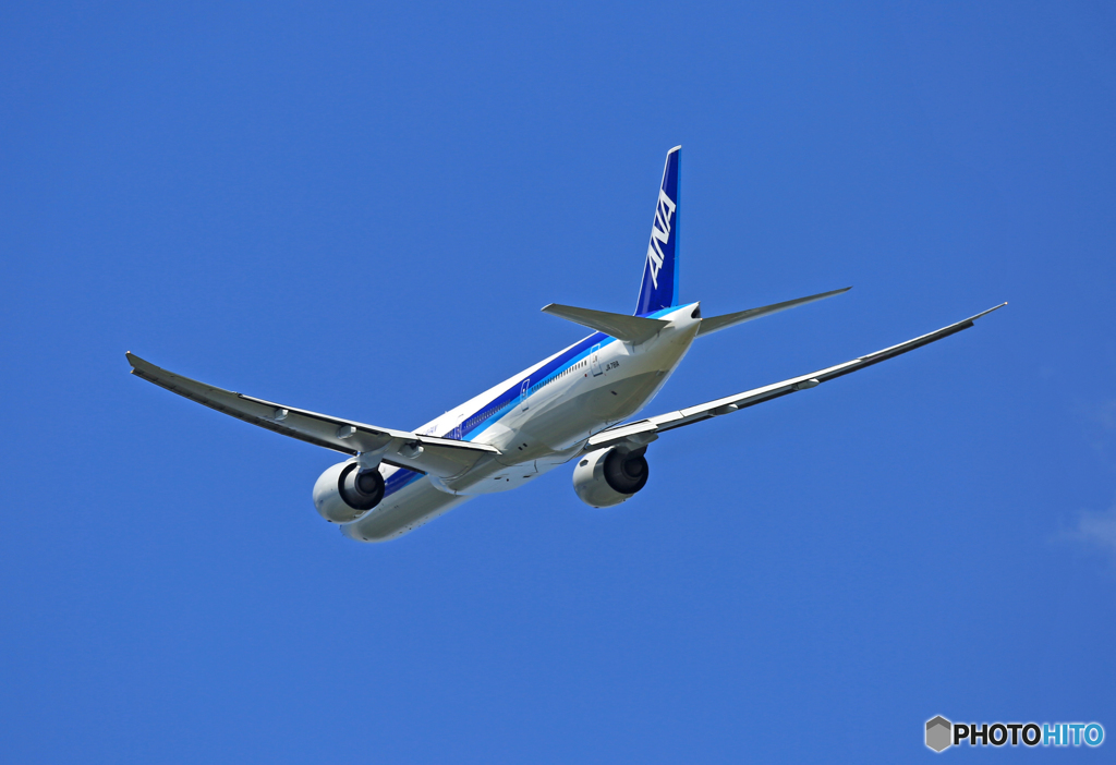 「青色」 ANA 777-300 JA781A Takeoff