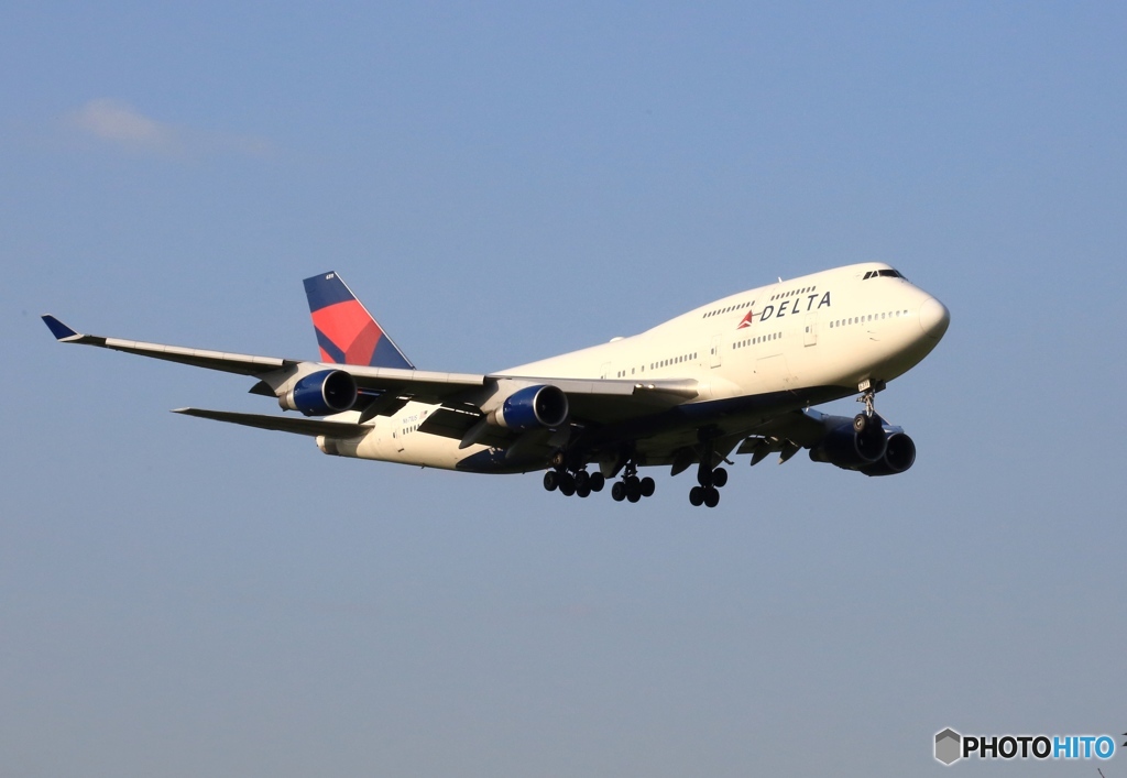DELTA 747-400 N671US　着地前