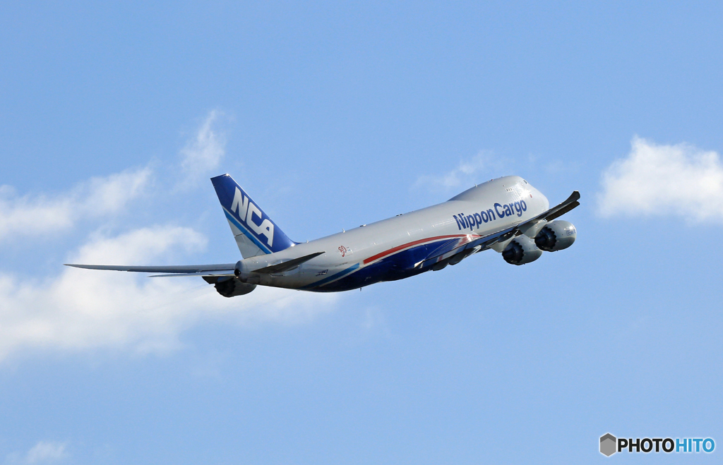 出発　NCA 747-8KZF JA18KZ