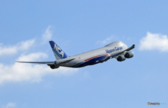 出発　NCA 747-8KZF JA18KZ