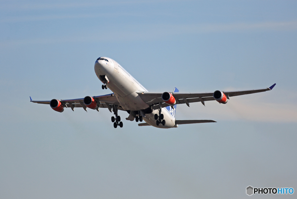 SAS A340-313 OY-KBD 飛び立ち　