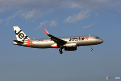 Jetstar A320-200 JA18JJ 到着　