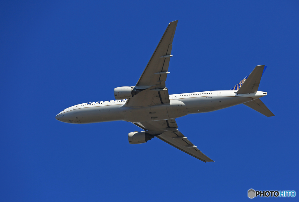 「青い空」が一番 UNITED 777-222 N214UA 
