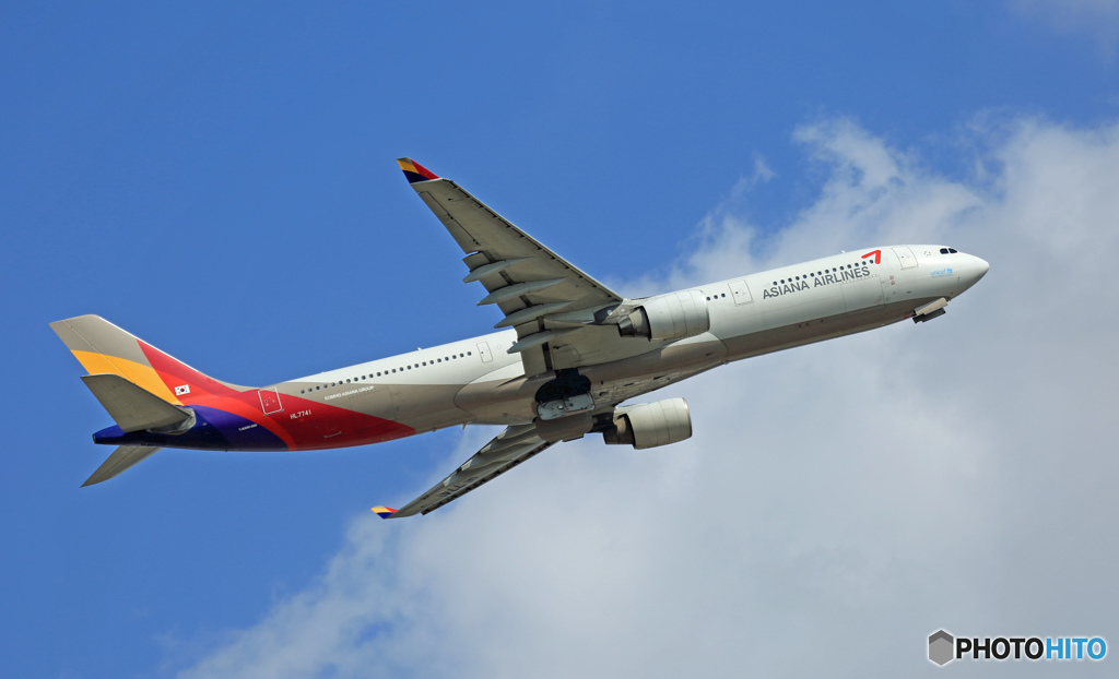 離陸 ASIANA A330-323 HL7741