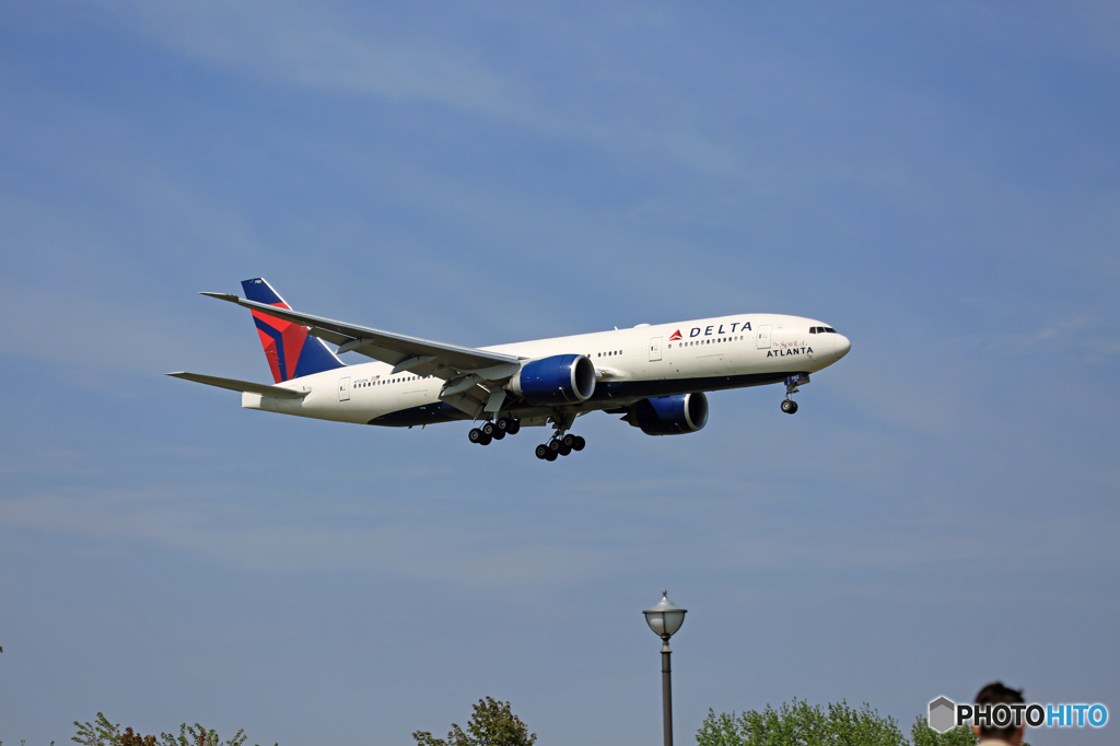 Delta 777-232 N702DN 到着 
