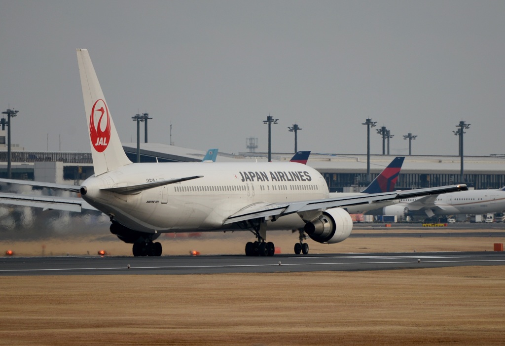 離陸 JAL 767-300
