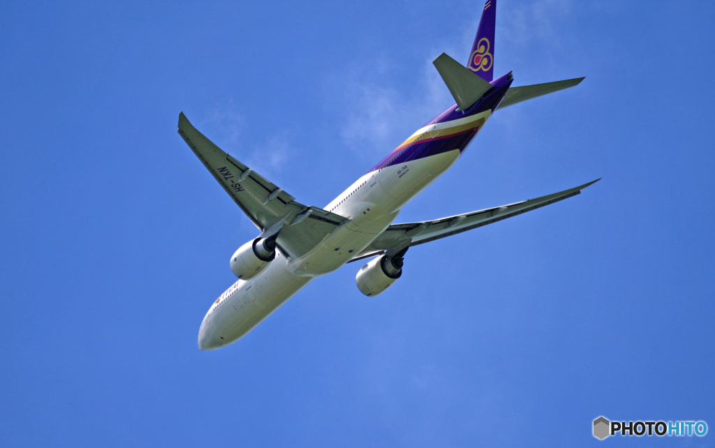 Thai 777-3AL HS-TKN 離陸 