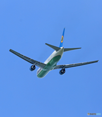 出発 UZBEKISTAN 767-300 VP-BUF