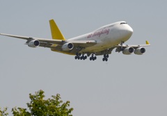Air Hongkong 747 到着　