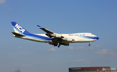 着陸NCA 747-400F JA05KZジャンボ保存委員会