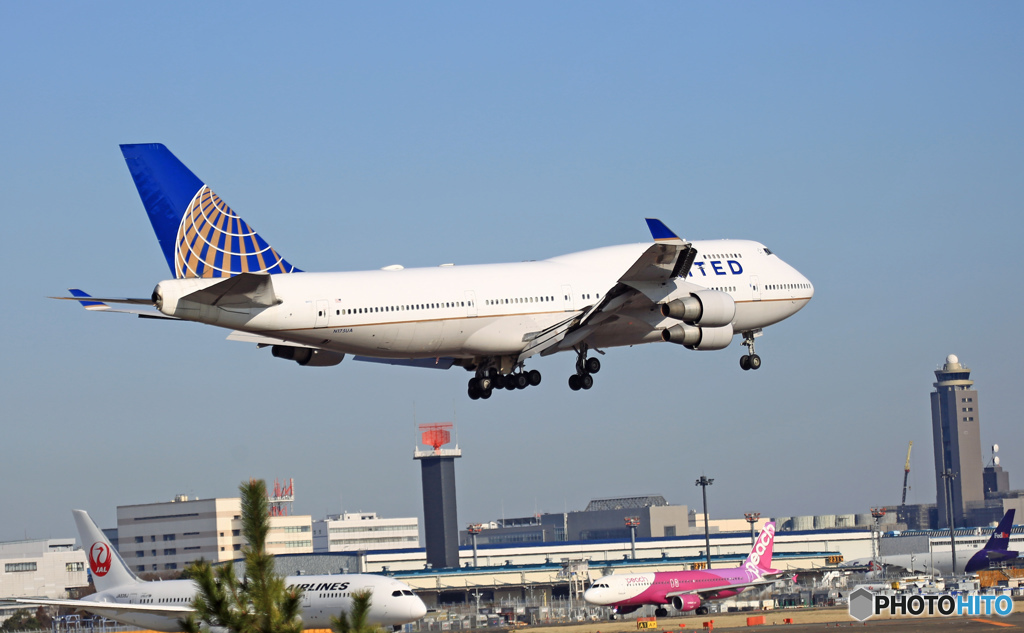 United 747-400 N175UA 到着 