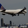 UNITED 747-400 着陸　