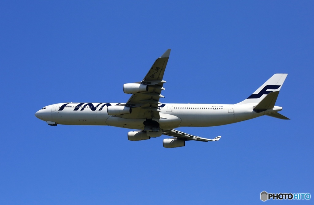 飛び立ち　Finnair A340-313 OH-LQB 