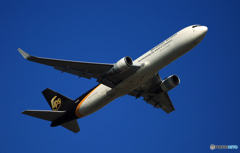 出発 United Parcel Service  767-34AF N308U