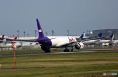 FedEX 777-FS2 N885FD 離陸