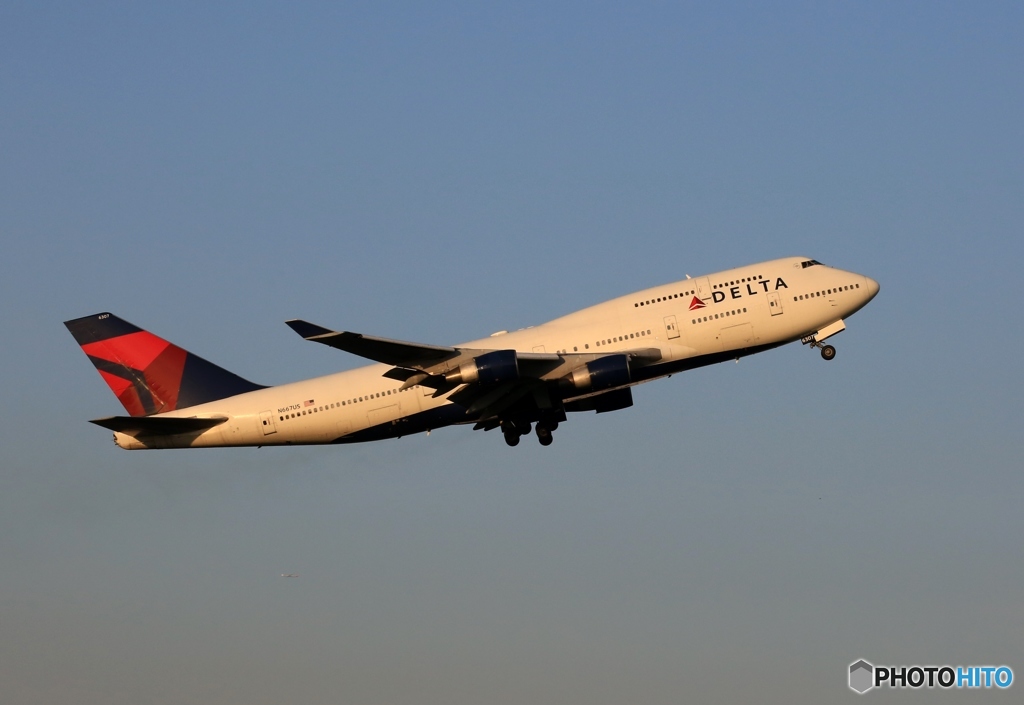 DELTA 747-400  出発　