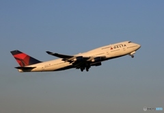DELTA 747-400  出発　