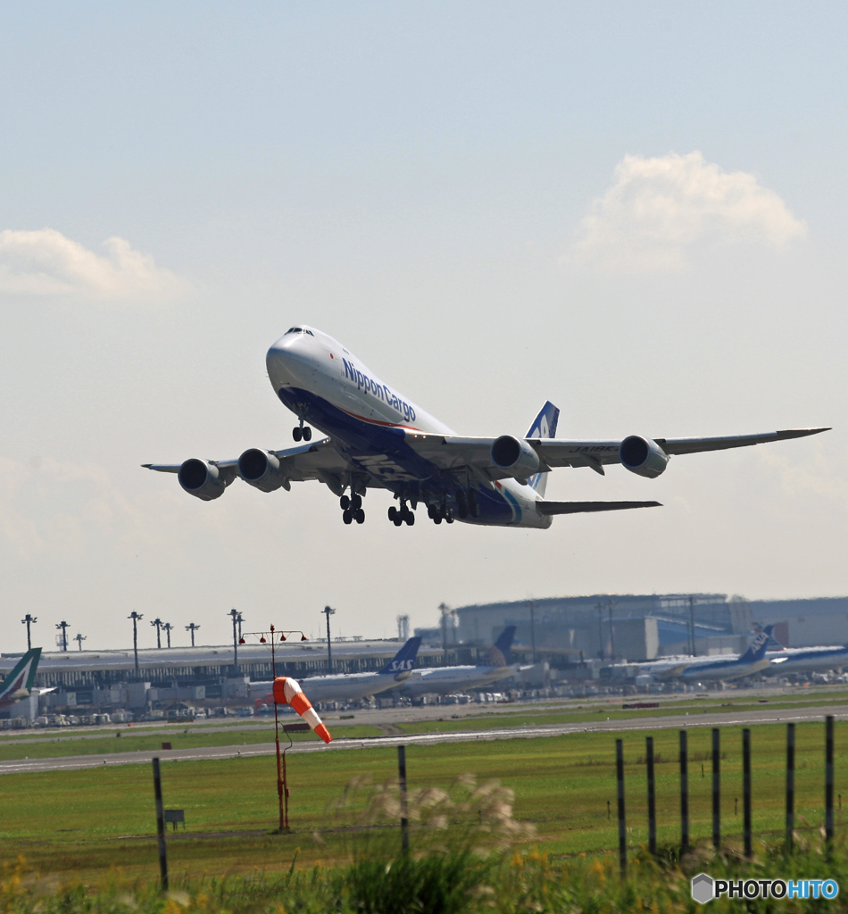 [青空]　NCA 747-8KZF JA18KZ