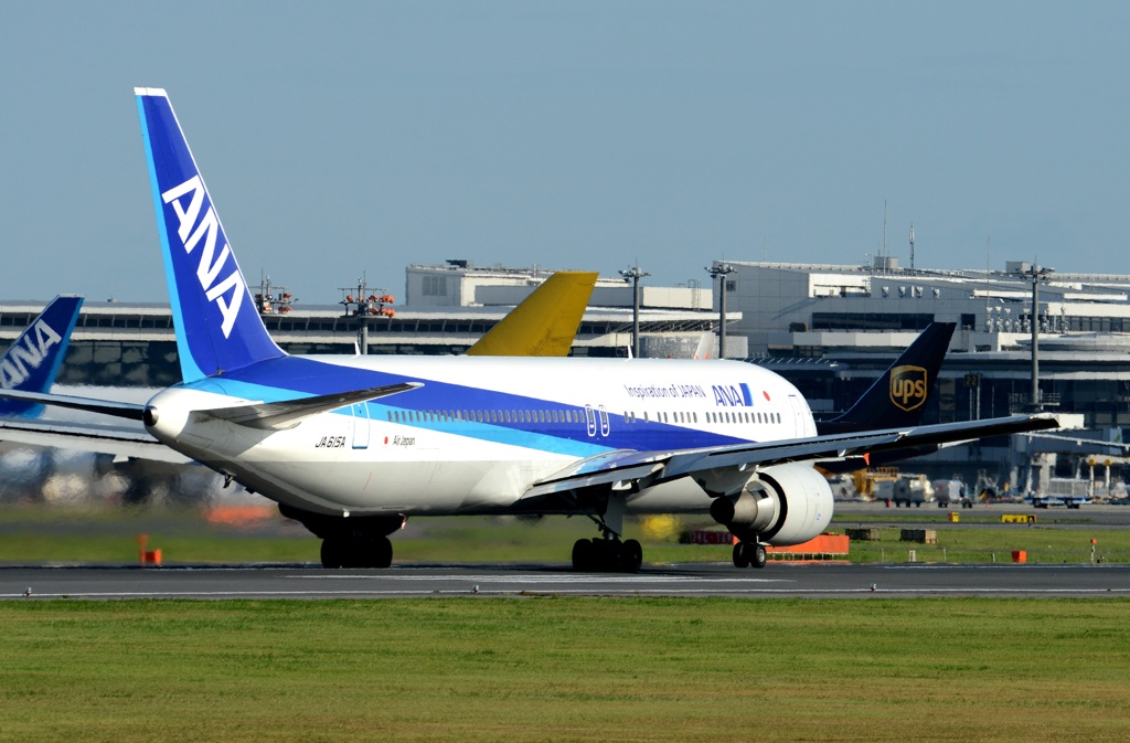 離陸（408）ANA 767-381 