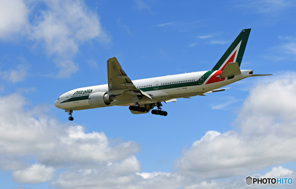 「青空」 Alitalia 777-200 EI-ISD