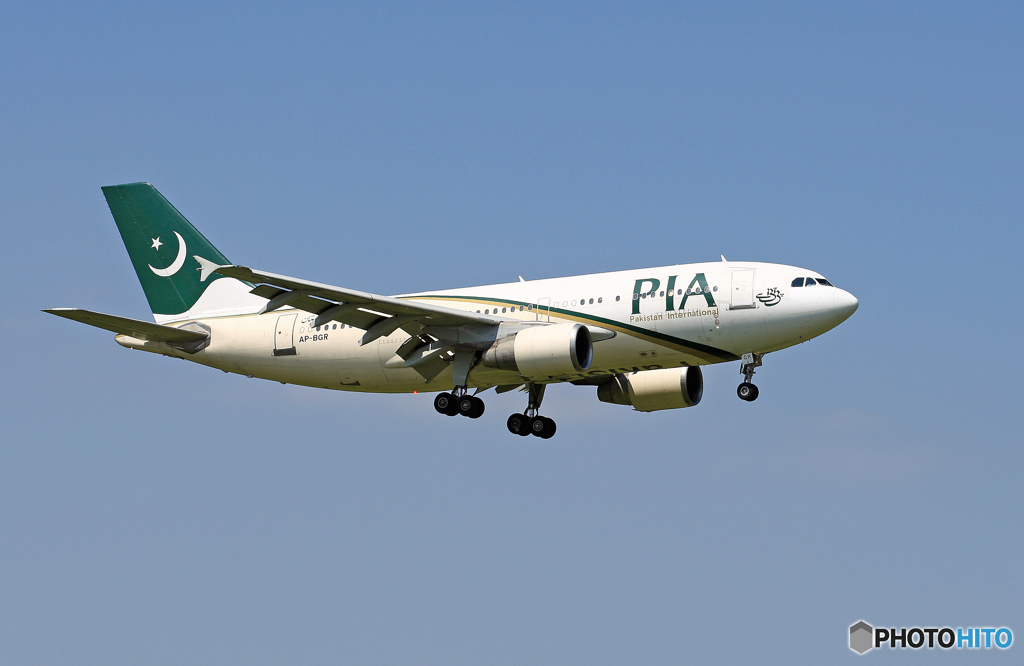 「良い天気」 PIA A310-325 AP-BGR 着陸 