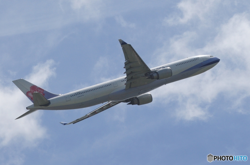 CHINA A330-300 離陸