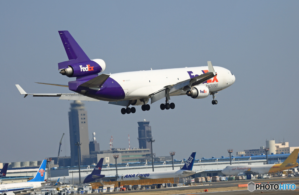 到着 FedEx MD-11 N590FE