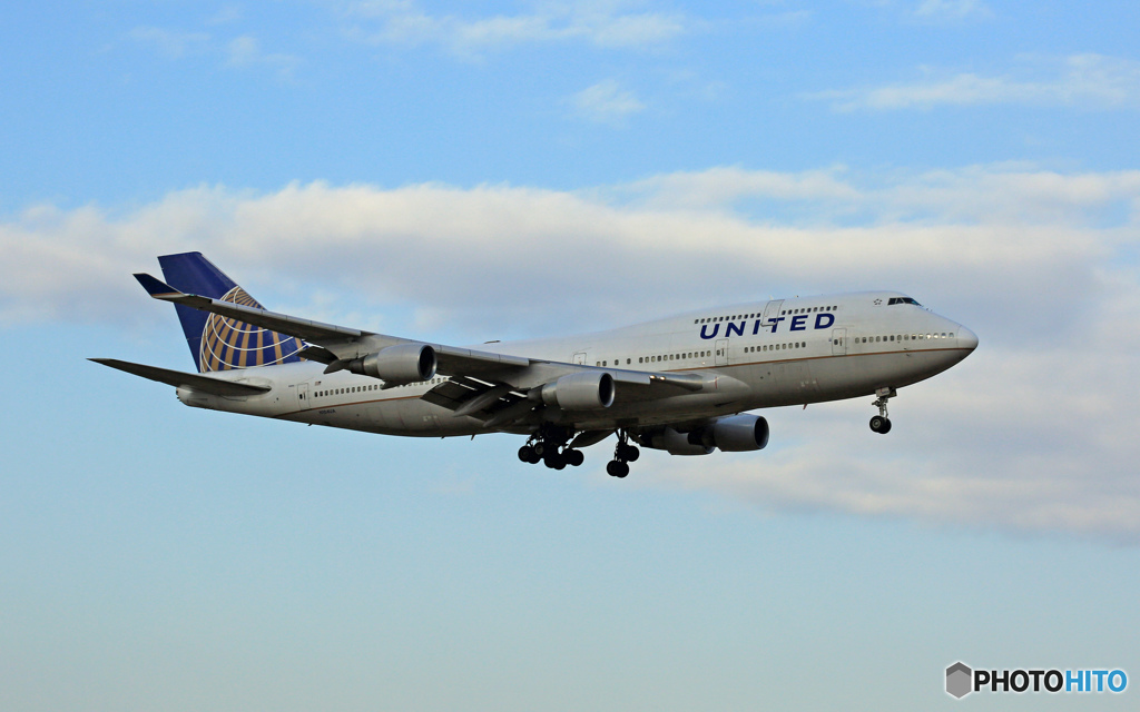 到着 United 747-400 N104UA