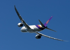 離陸（435）THAI 787-8