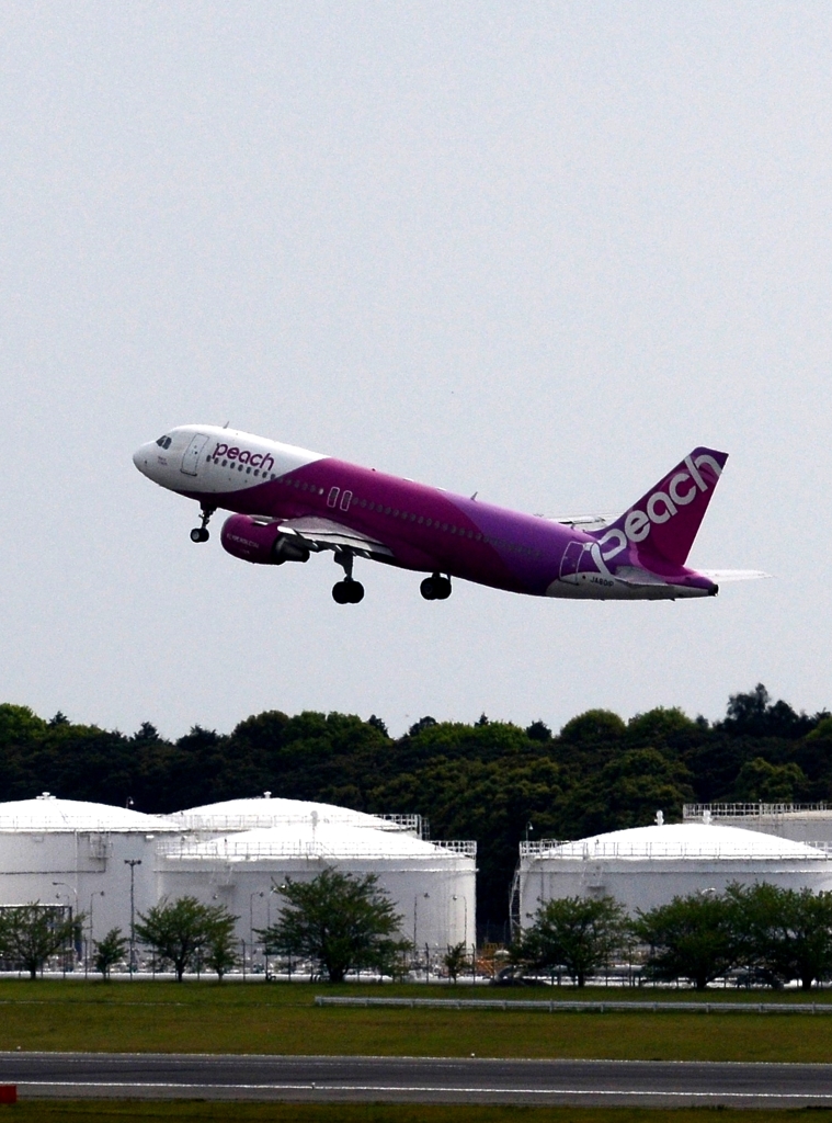 飛び立ち（33）Peach A320-200