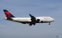 到着　DELTA ７４７ジャンボ機