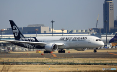 Air New Zealand B787-9 ZK-NZH 出発 