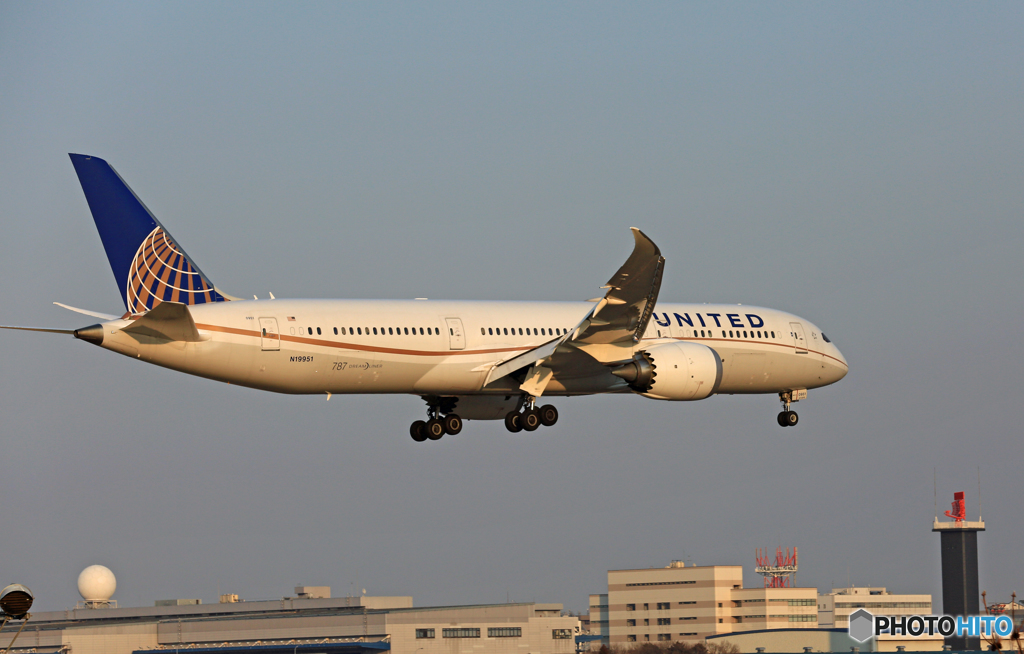 ☀　UNITED 787-9 N19951 着陸