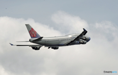 「☁」と China 747-400 B-18203