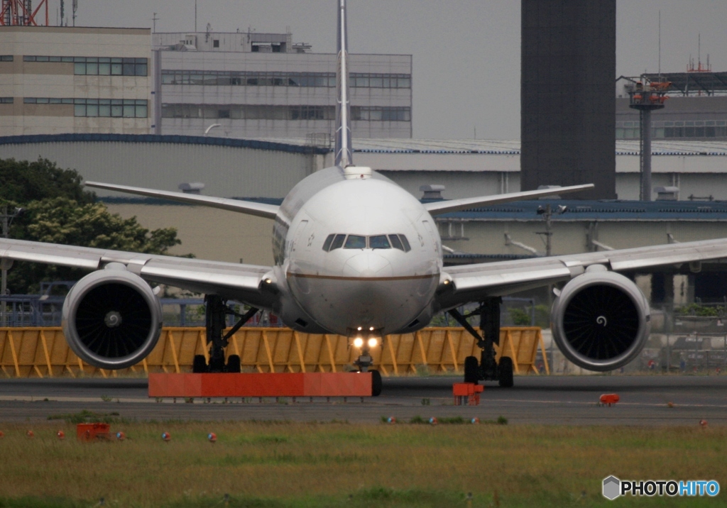 UNITED 777-224 離陸　