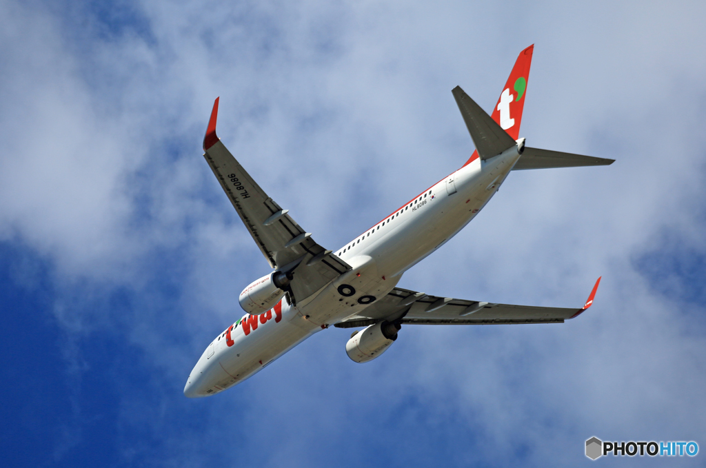 「SKY」 t'way 737-8Q8 HL8086出発