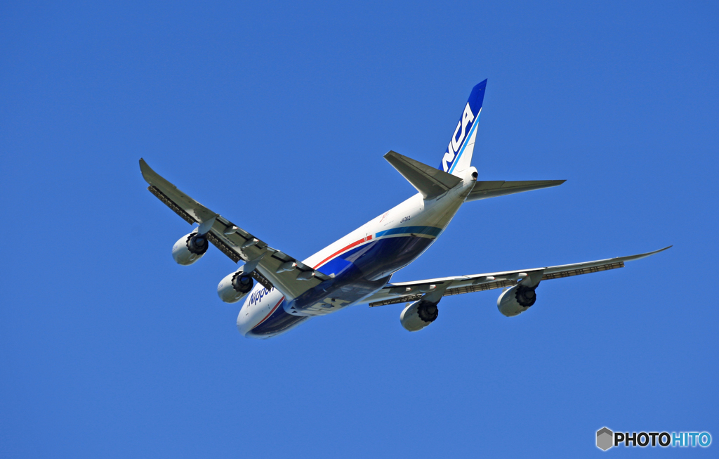 「ぶるー」 NCA 747-8KZF JA13KZ飛び立ち 