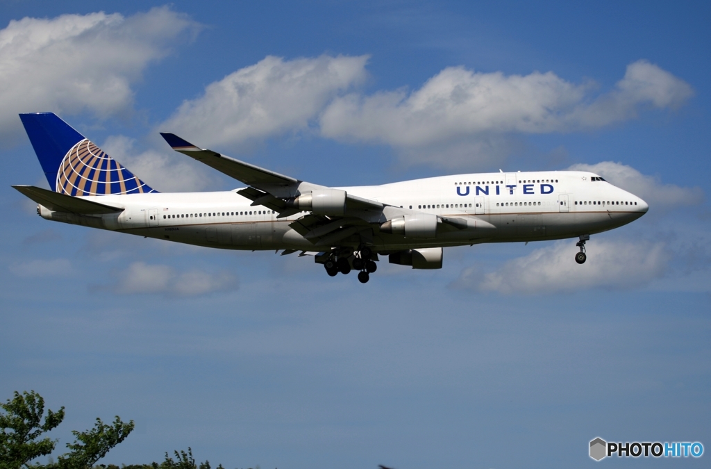 United 747-400 到着　