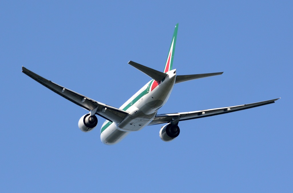 Alitalia 777-200