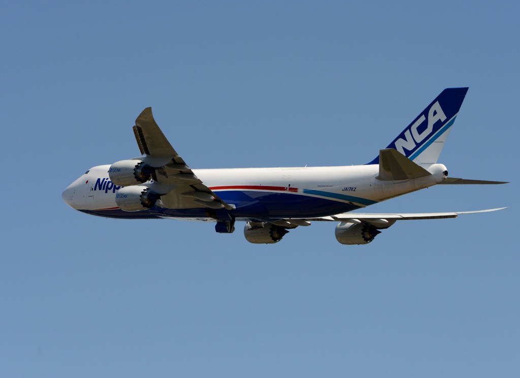 NCA 747-8F 飛び立ち