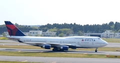出発（96）DELTA 747-400　　