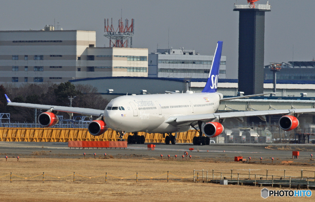 SAS A340-313 OY-KBI 飛び立ち　