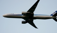 離陸（56）ANA 777-381ER