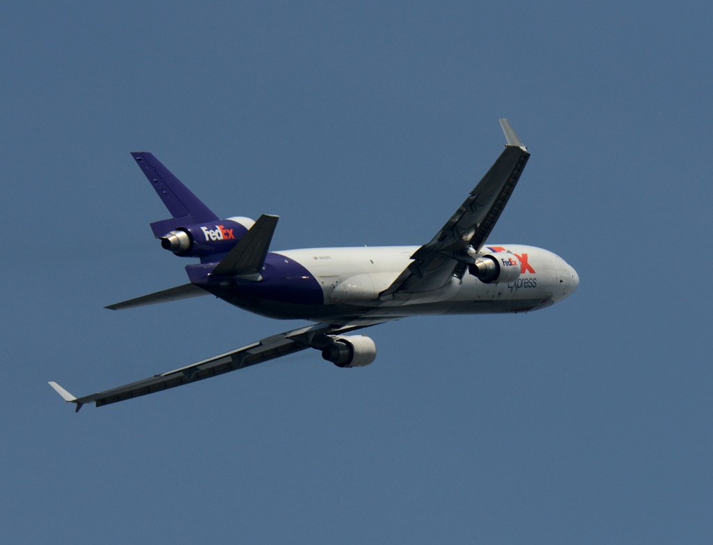 離陸　FedEx MD-11